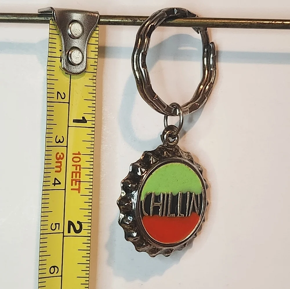 2 1/4” Unbranded Bottle Cap “Chillin” Keychain
